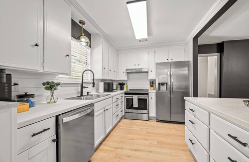 East Pensacola Heights House | The Gatsby. An Art Deco Retreat