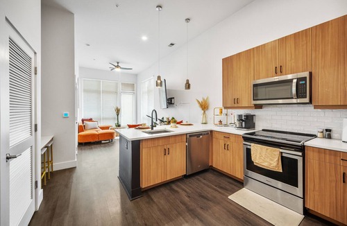 Home Park Apartment | The Glass Loft Midtown