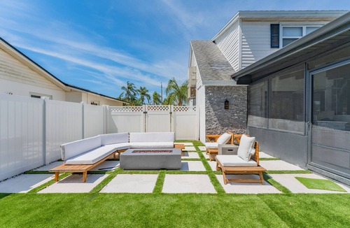 Bay Crest Park House | The Grand Oasis, Tampa's Best
