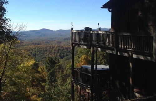Frank House | The Grandfather Mountain House with a 10 View!