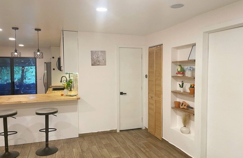 Survey Creek House | The Guitar On the Lake