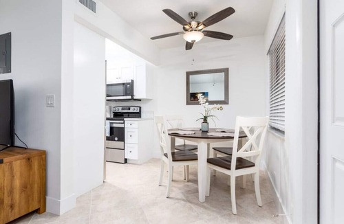 Wilton Manors Apartment | The Heart of Wilton #3