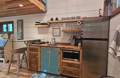 Elizabethton Cabin | The Hidden Hemlock Treehouse: AWD/4WD vehicle required for access.
