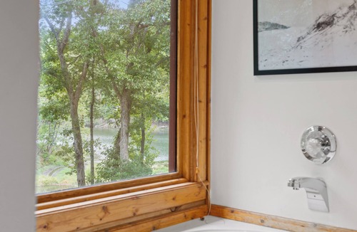 Cherry Log House | The Hidden Still~Blue Ridge Speakeasy Lakehouse~SLEEPS 22