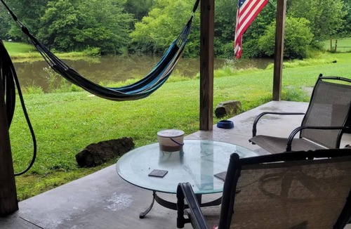 Evensville House | The Hideaway - Private Mini-Farm Retreat for two