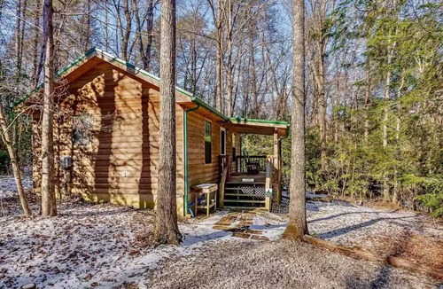 Spencer Cabin | The Holly Cabin near Fall Creek Falls