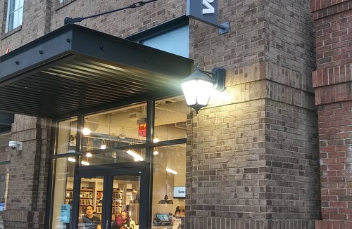 Reynoldstown House | The In-town spot near Beltline & major retail