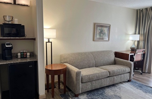 Sevierville Hotel | The Inn at Apple Valley, an Ascend Collection Hotel