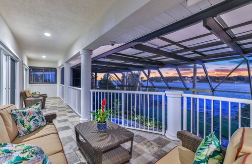 Northside House | The Island Estate! Heated Salt Pool/Spa On The St John’s River! 9 Min To Beach!