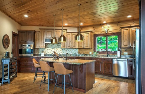 Pisgah Forest House | The Ivy | Mountain Views, Game Room, Outdoor Fireplace & 2 Private Acres Near Brevard