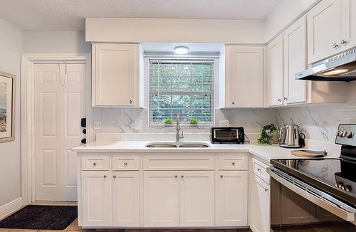 St. Petersburg Apartment | The Jefferson 222 - St Pete