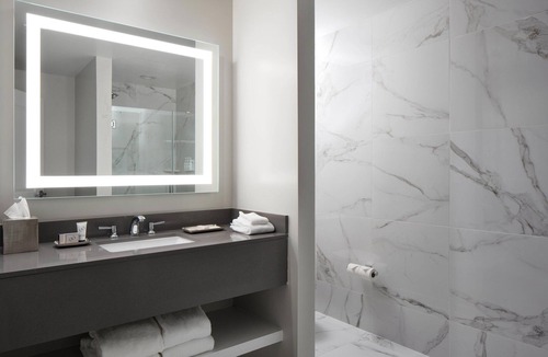 Clearwater Hotel | The Karol Hotel, St. Petersburg Clearwater, a Tribute Portfolio Hotel