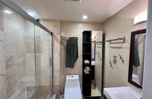 Lake Alfred House | The Lake Alfred Citruswood Cabin