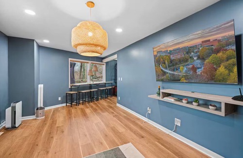 Greenville House | The Lazy Lodge: Peaceful Retreat 15 mins from Downtown Greenville