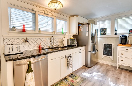 Brooksville House | 'The Liberty Belle' Home Near Dwtn Brooksville!