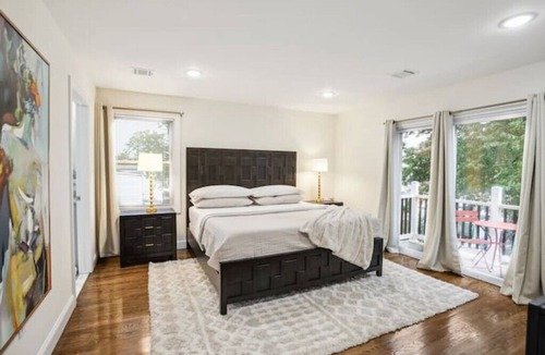 Kearny Apartment | The Lions Den Luxury 3-Bedroom Oasis + Patio