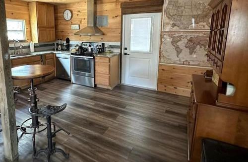 Umatilla House | The Little Barn you are looking for!