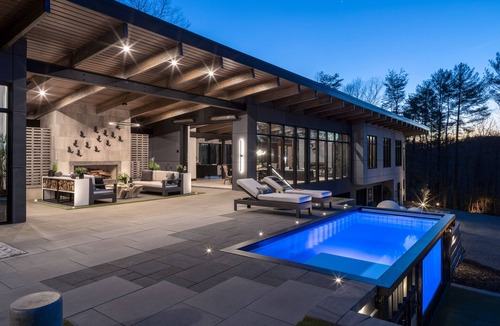 Chatsworth House | The Lodge at Pinhoti Peak - Modern Mountain Cabin
