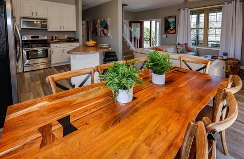 Sunset Cove House | The Lure Lux: Theater Room + Pool Table + Hot Tub!
