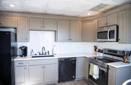 Cleveland Apartment | The Masterson Tower: Spacious, Modern Stay