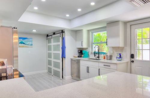 Largo Apartment | The Mermaid and the Sea Turtle