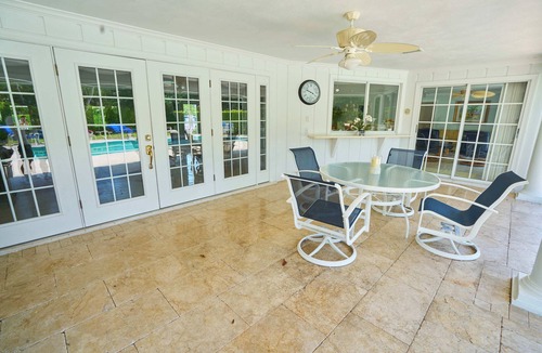 Moorings House | The Moorings, 4 bed Villa with private pool in upscale Naples neighbourhood.n