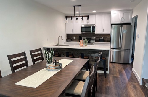 Lake Harmony House | The Mountain Loft Poconos Escape - Lake, Ski, Hot Tub & Relax! - Pet-Friendly!