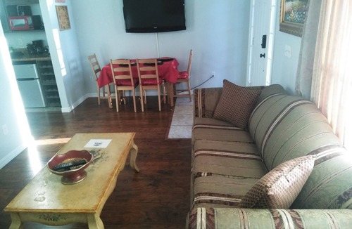 Woodridge Apartment | The Mouse`s neighbor studio near Disney