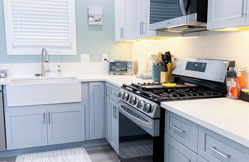 A-Zone House | The Nest: Charming 3-bedroom house in Brigantine~Steps to Beach!