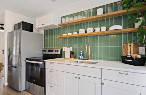 St. Petersburg House | The Nook at St Pete - Near Beach+Downtown! Backyard oasis + firepit.