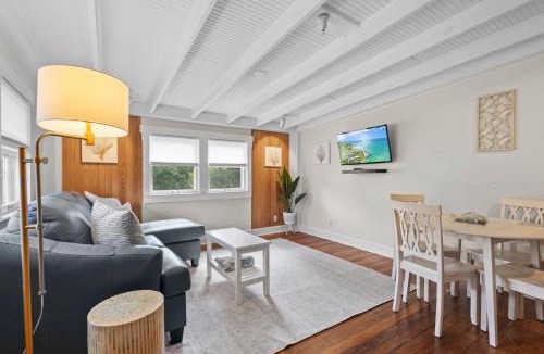 Fort Pierce House | The Old Apartment