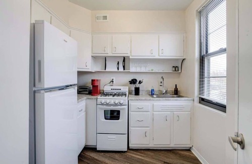 Downtown Baltimore Apartment | The Oriole Nest