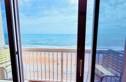 Ortona Park Condo | ~ The Outlook ~ Breathtaking ~ OCEAN ~ FRONT ~ Condo in Daytona Beach