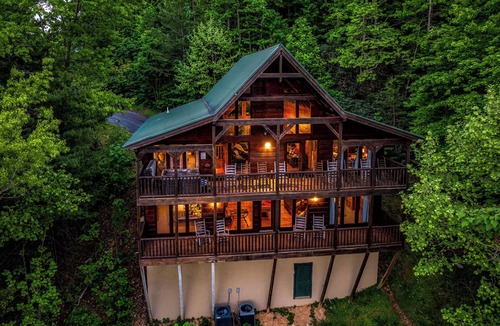 Caton Cabin | The Overlook - Hot Tub, Game Room, Mountain Views!