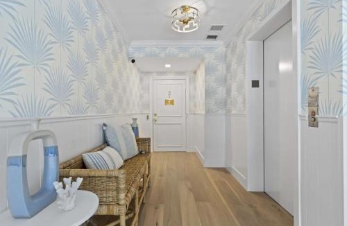 Palm Beach Apartment | The Palm Beach House - Tropical