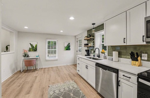 Hanahan House | The Palm Hideaway~3br/2ba Hanahan Home