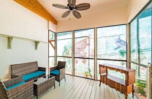 Downtown Boca Grande Historic District House | The Palmetto Inn - Blue Marlin - 2 Bedroom Queen Apartment