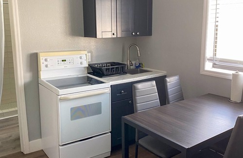 Downtown Boca Grande Historic District House | The Palmetto Inn - Tarpon - 2 Bedroom Queen Suite
