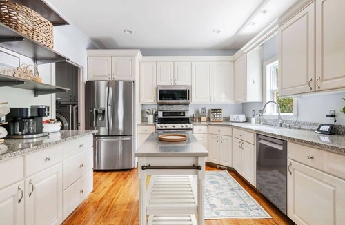 Mount Pleasant Apartment | The Palmetto Pool House | 4 BR + Arcade Room