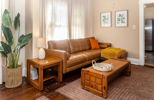 Old Seminole Heights House | The Palms Bungalow - Tampa getaway w/Paddle board. Pet-friendly!