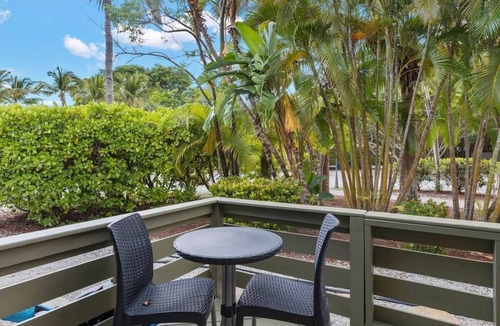 Sanibel House | The Palms Cottage Four- A Green Haven on Sanibel's East End