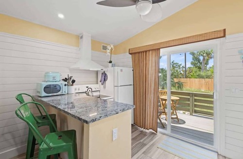 Sanibel House | The Palms Cottage Three- A Green Haven on Sanibel's East End