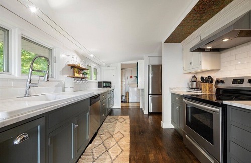 Lookout Mountain House | The Peach Bluff | Hot Tub | Gorgeous Bluff Views!