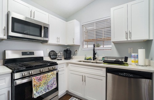 Church Street House | The Peach Escape in Atlanta: Charming 3-bed house with backyard retreat