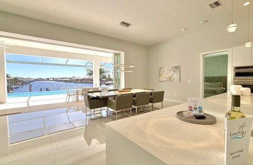 Pelican Apartment | The Pearl, United States