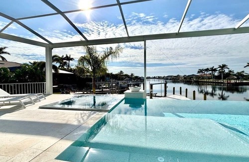 Pelican Apartment | The Pearl, United States