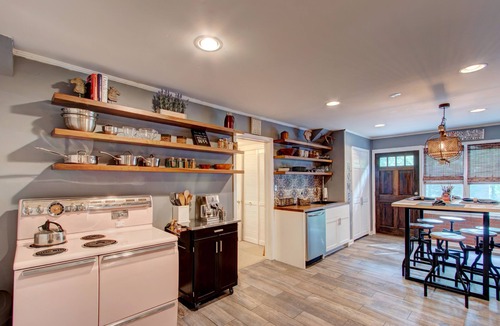 Athens House | The perfect Athens Five Points Home for a weekend in the Classic City!
