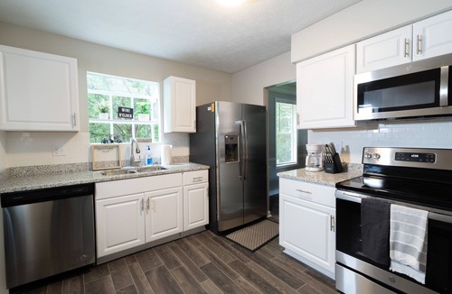 Riverdale House | The Perfect COZY Home Away From Home