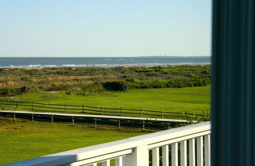 Sullivan's Island Cottage | The Perfect Seaside Cottage To Enjoy The Charmed Life On Sullivan's Island