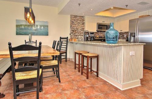 Indian Shores Apartment | The Pointe 104